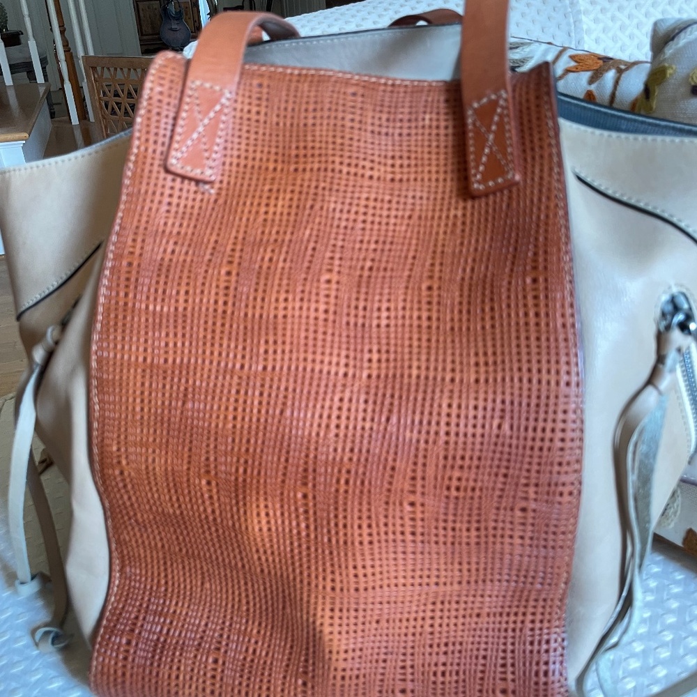 OLD TREND Barracuda Leather Bag